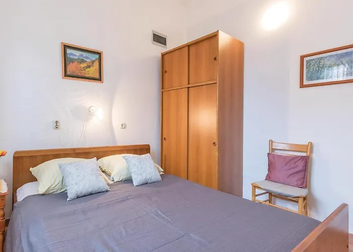 One-bedroom In Appartement Medulin